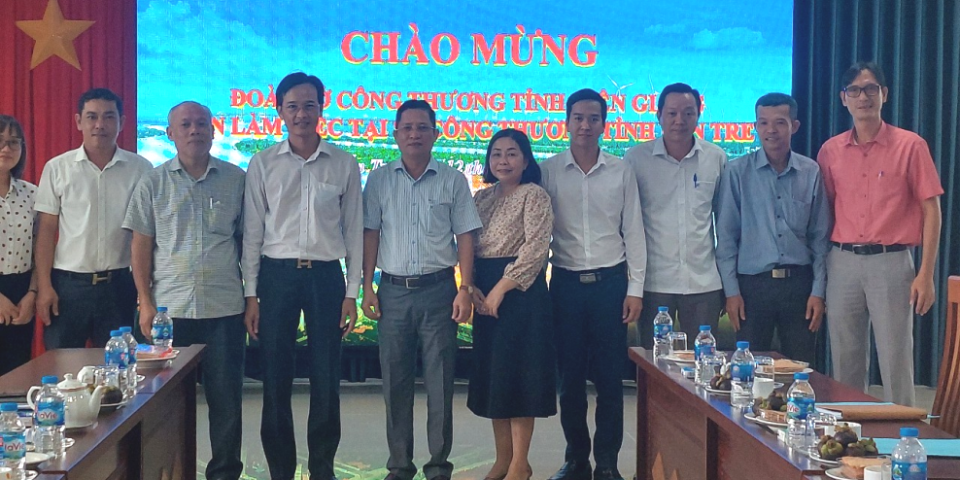 Sở Công Thương Kiên Giang đến trao đổi kinh nghiệm phát triển các dự án điện gió và cụm công nghiệp tại Bến Tre