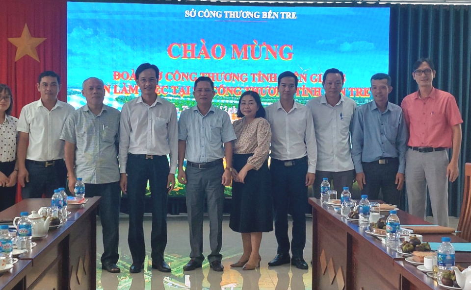 Sở Công Thương Kiên Giang đến trao đổi kinh nghiệm phát triển các dự án điện gió và cụm công nghiệp tại Bến Tre